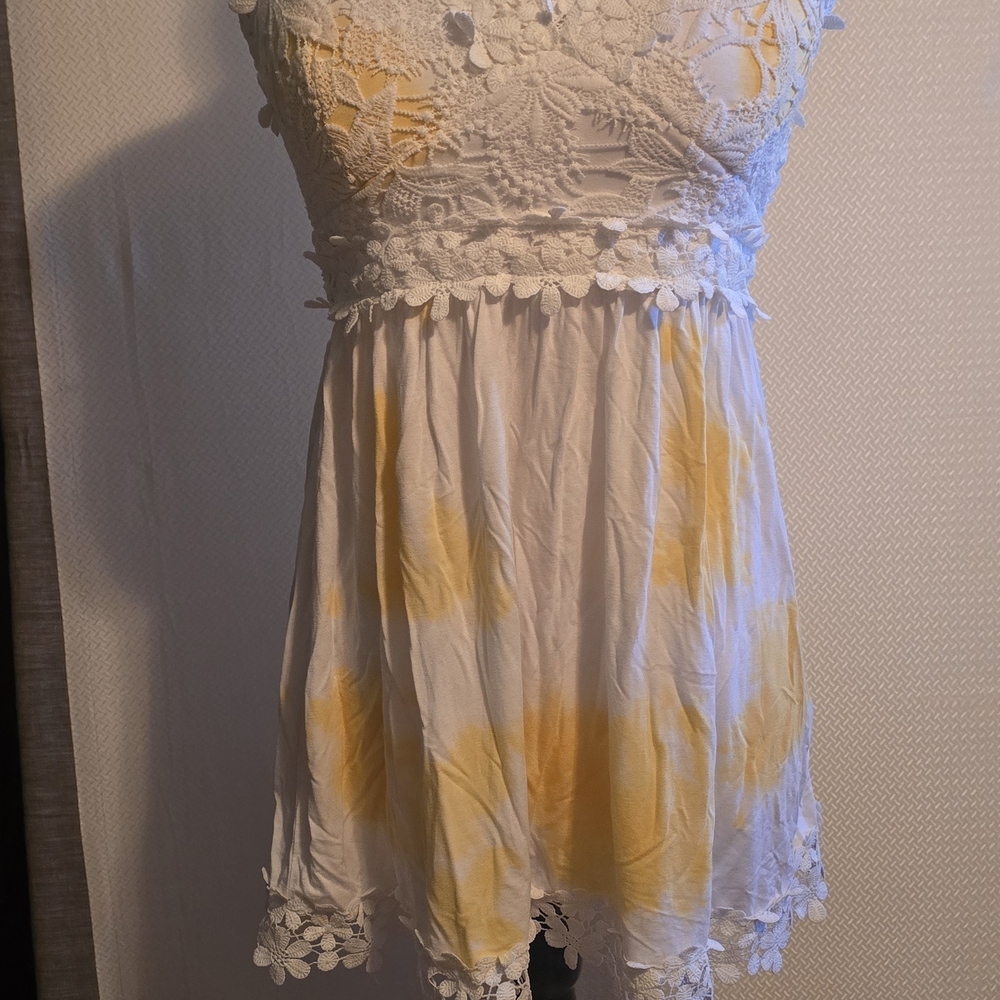 White BIRCH White and Yellow Lace TUNIC